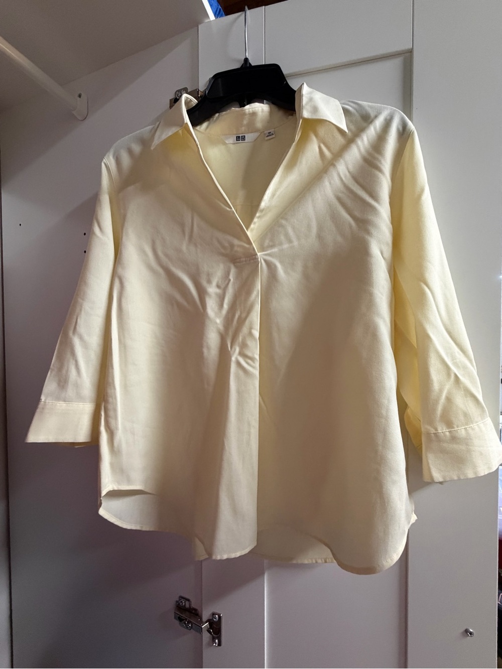 UNIQLO Pale Yellow V-Neck Button-Down Blouse
